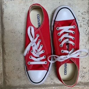 Red converse women’s size 8